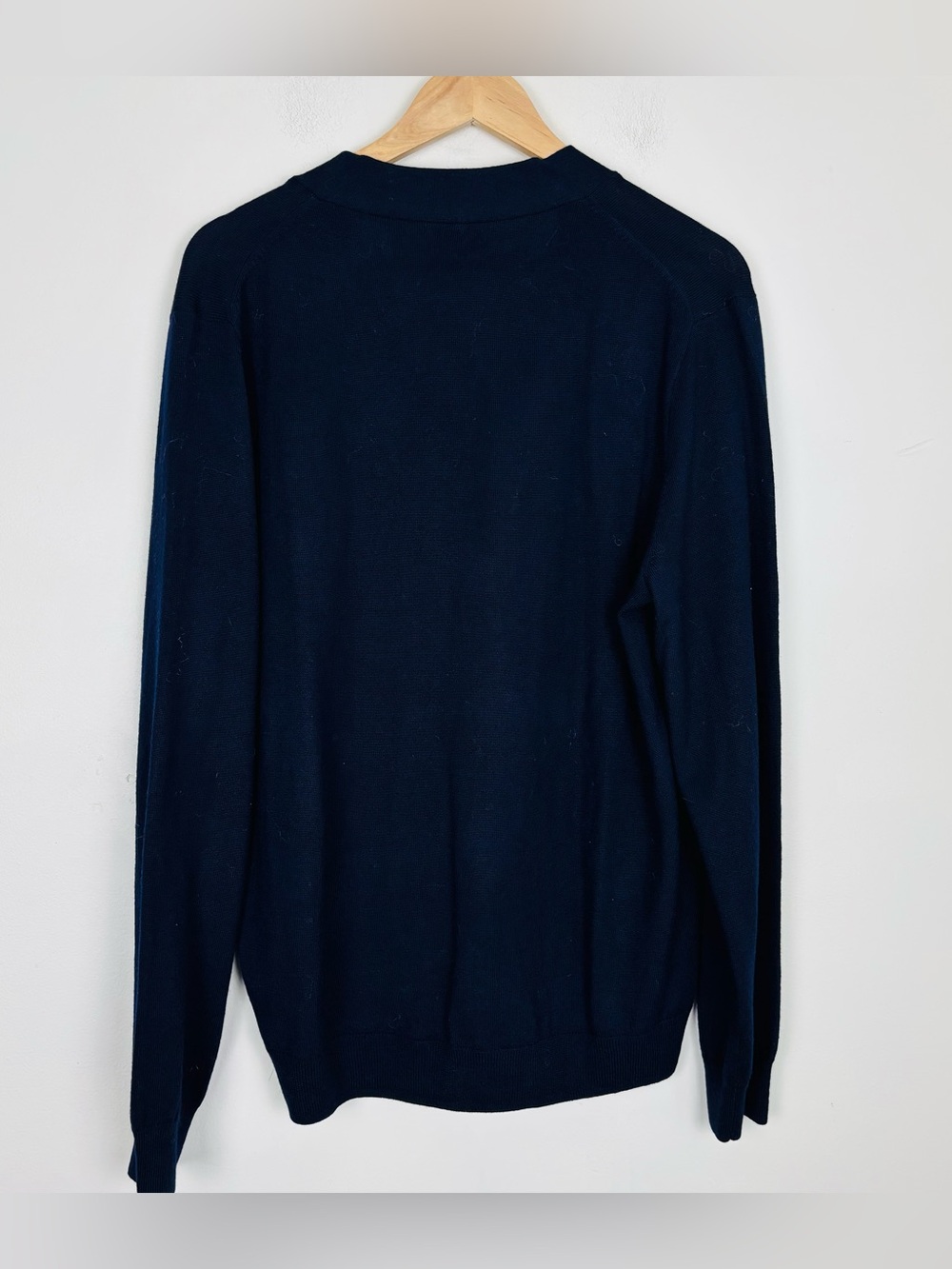 J. Crew Classic 100% Navy Merino wool cardigan slim fit. Large - Picture 3 of 4
